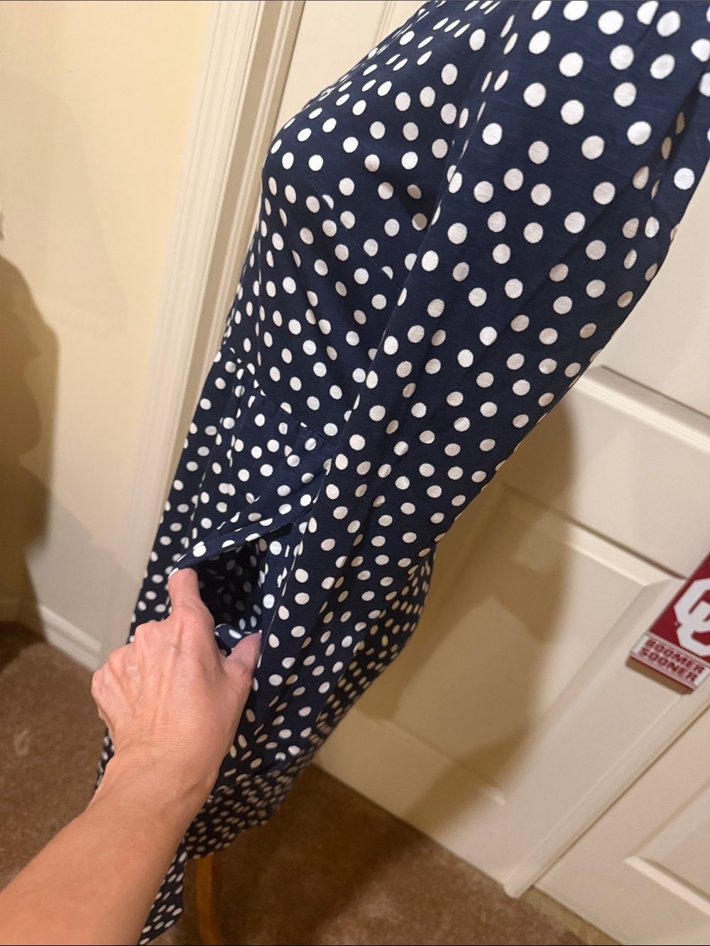 Boden Naomi Relaxed Jersey Navy Polka Dot Long-Sleeve Dress. NWT. US 2/UK 6 - Picture 3 of 10